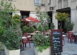 Ambassy Berets Rouges - Hôtels / Bars Nancy